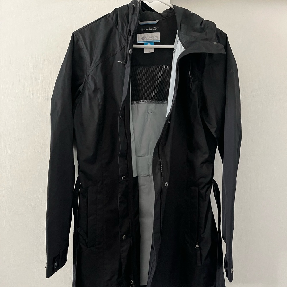 Columbia Women’s Belted Raincoat